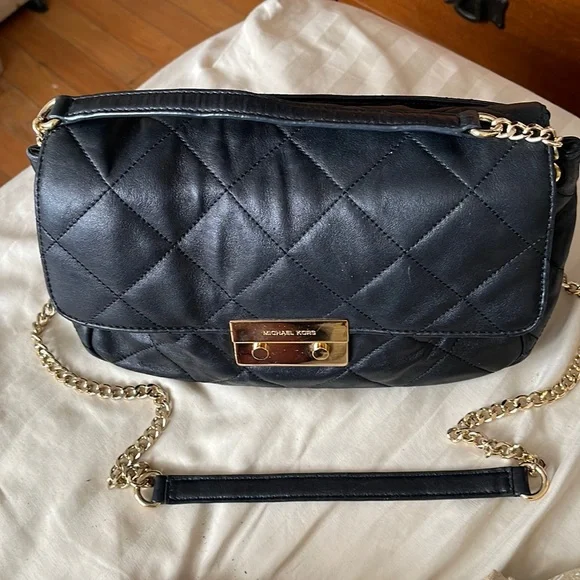 Michael kors hot sale lambskin bag